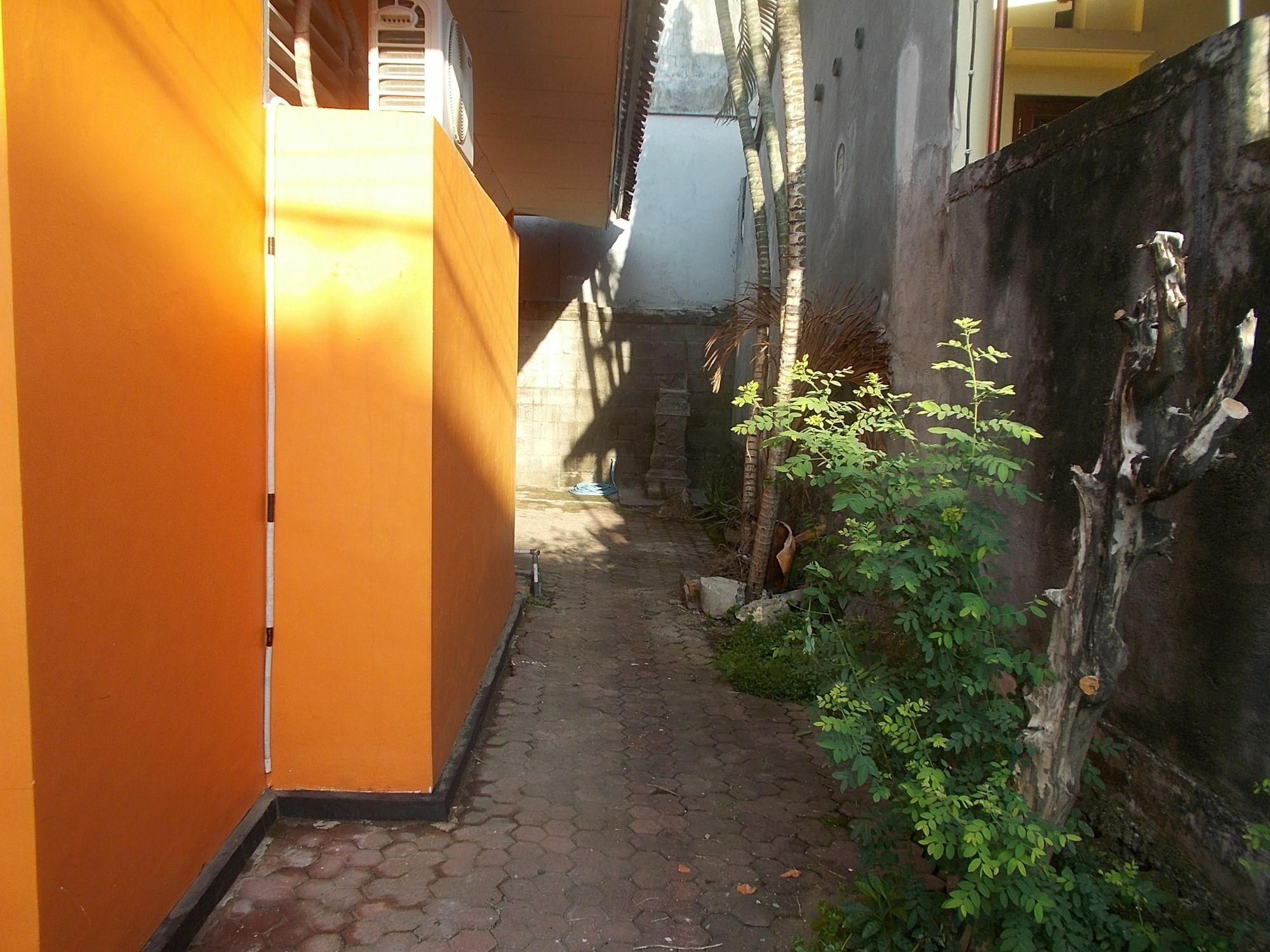 Szabrian Hostel Dempassar Exterior foto